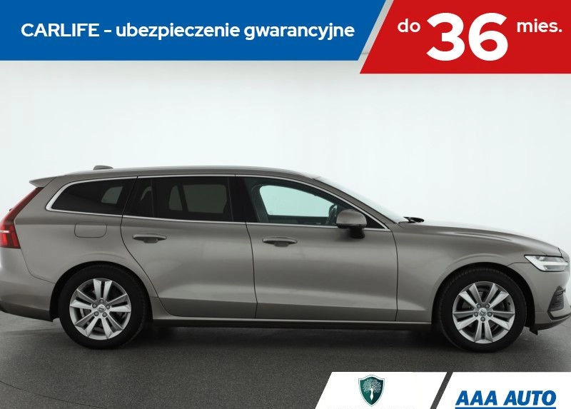 Volvo V60 cena 84000 przebieg: 190117, rok produkcji 2018 z Michałowo małe 436